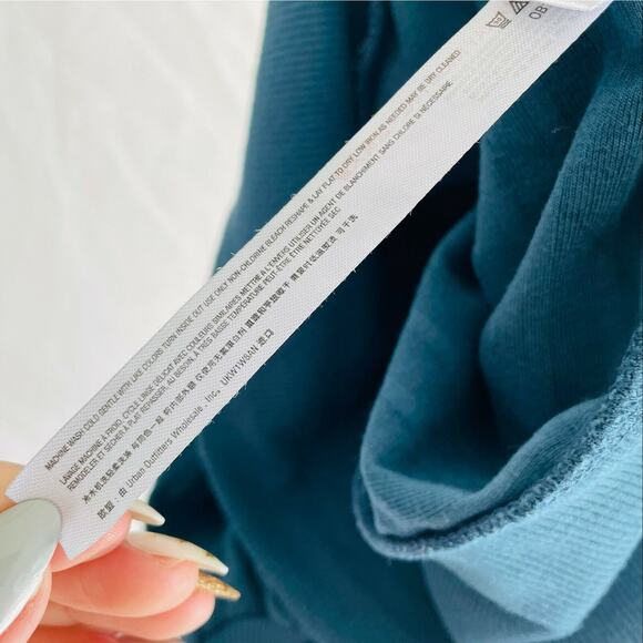 Saturday Sunday Shawna Hacci Velour Dolman Sleeve Sweater Blue Viscose Ribbed M - Picture 8 of 12